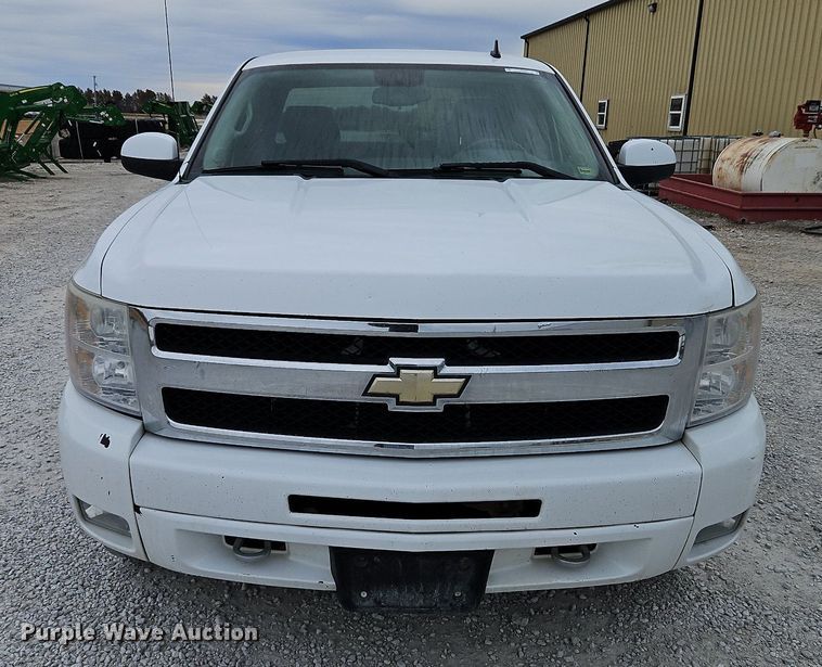 image for item LB9594 2010 Chevrolet Silverado 1500 Z71  pickup truck