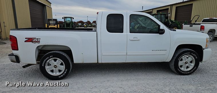 image for item LB9594 2010 Chevrolet Silverado 1500 Z71  pickup truck