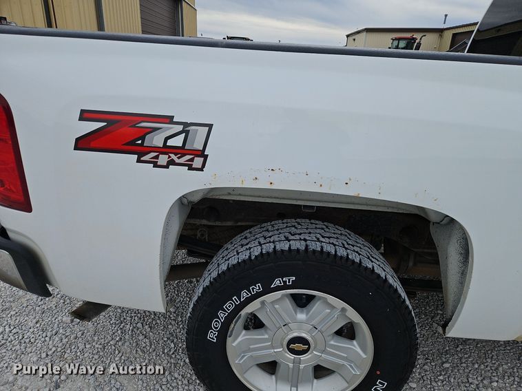 image for item LB9594 2010 Chevrolet Silverado 1500 Z71  pickup truck