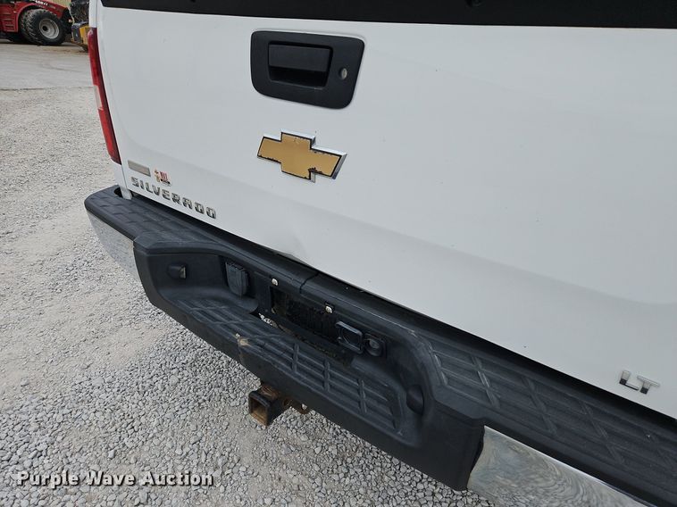 image for item LB9594 2010 Chevrolet Silverado 1500 Z71  pickup truck