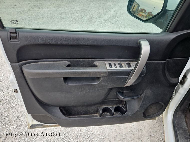 image for item LB9594 2010 Chevrolet Silverado 1500 Z71  pickup truck