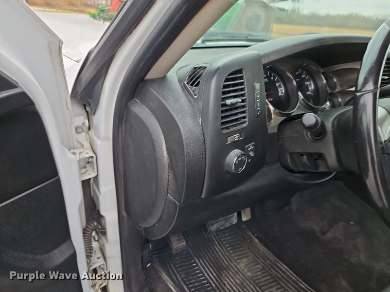 image for item LB9594 2010 Chevrolet Silverado 1500 Z71  pickup truck