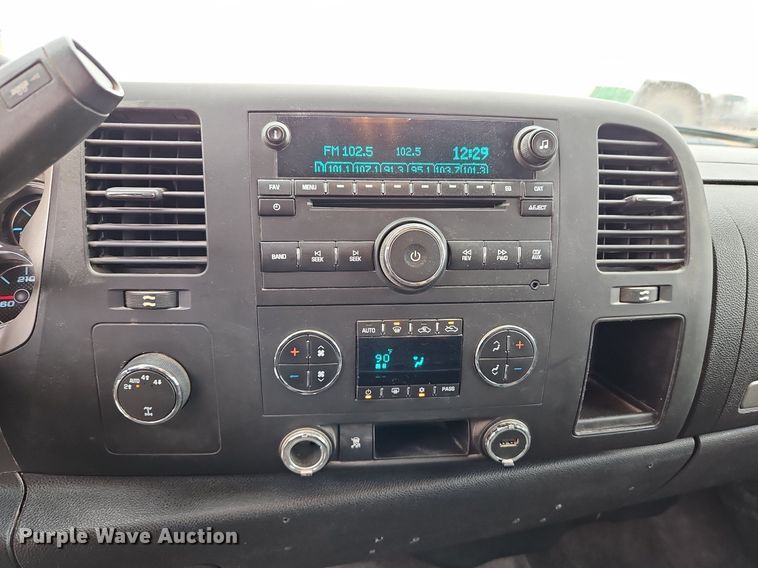 image for item LB9594 2010 Chevrolet Silverado 1500 Z71  pickup truck