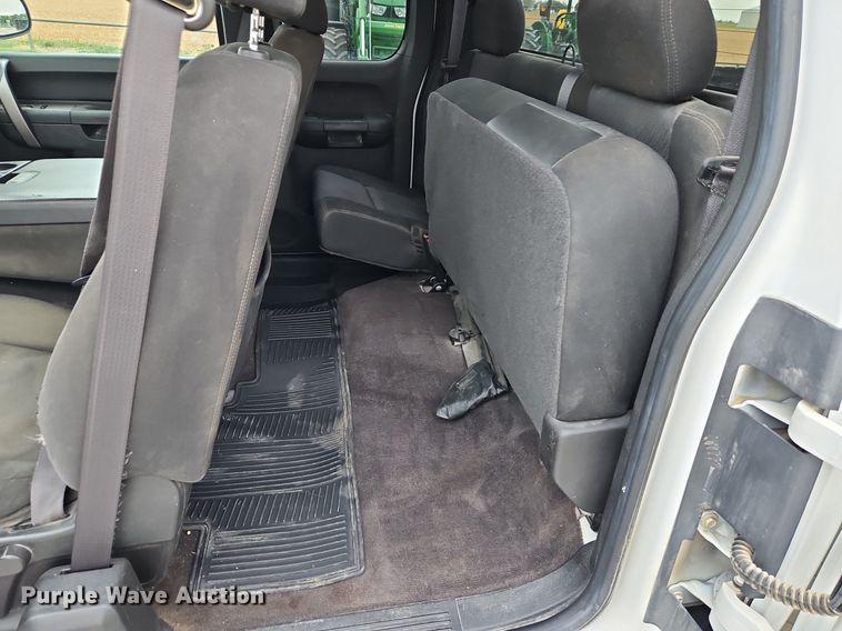 image for item LB9594 2010 Chevrolet Silverado 1500 Z71  pickup truck