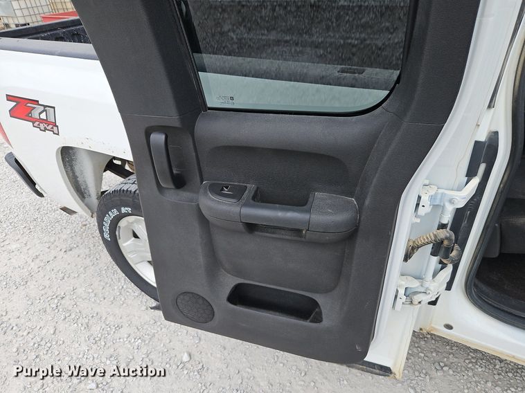 image for item LB9594 2010 Chevrolet Silverado 1500 Z71  pickup truck