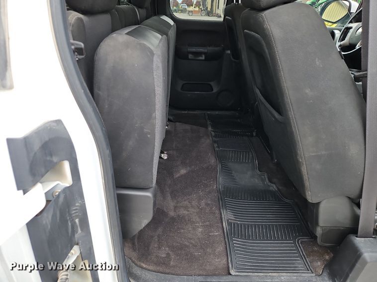 image for item LB9594 2010 Chevrolet Silverado 1500 Z71  pickup truck