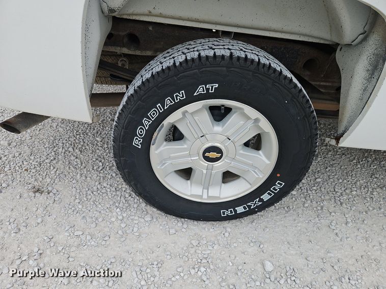 image for item LB9594 2010 Chevrolet Silverado 1500 Z71  pickup truck