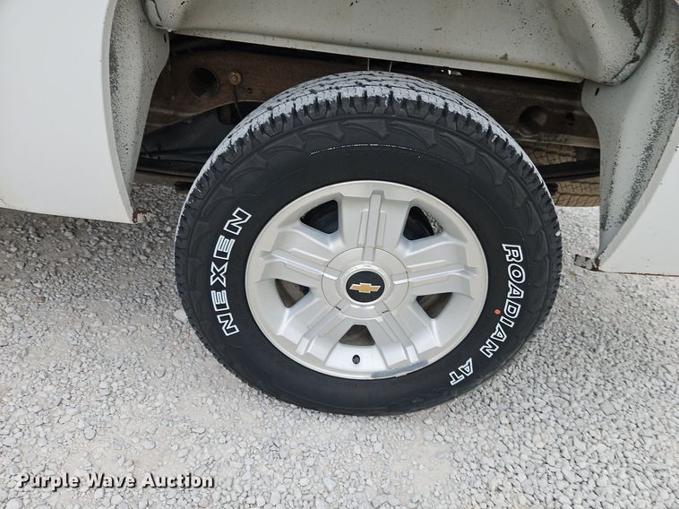 image for item LB9594 2010 Chevrolet Silverado 1500 Z71  pickup truck