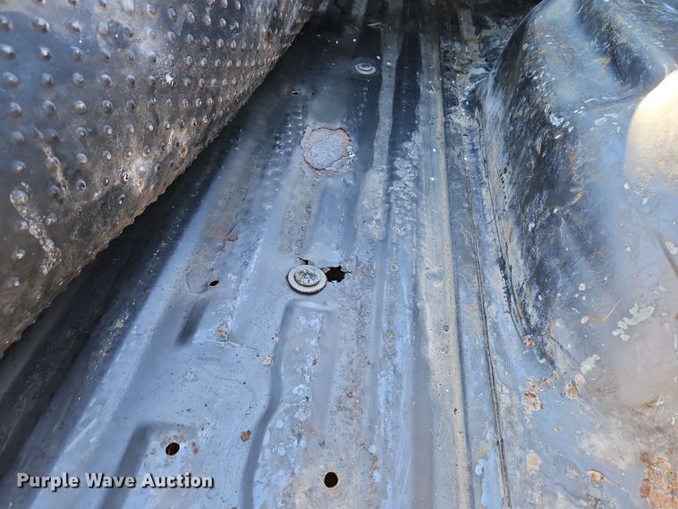 image for item LB9600 2002 Ford F250 Super Duty  SuperCab pickup truck