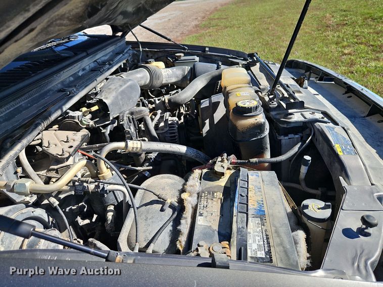 image for item LB9600 2002 Ford F250 Super Duty  SuperCab pickup truck