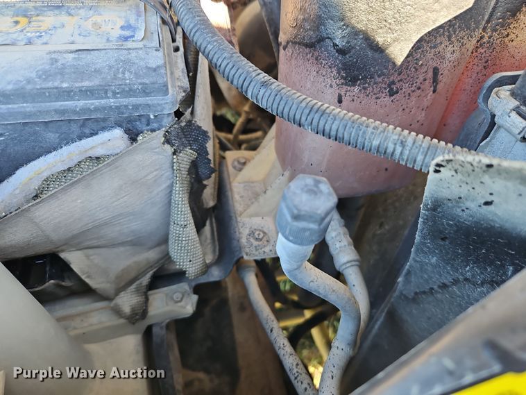 image for item LB9600 2002 Ford F250 Super Duty  SuperCab pickup truck