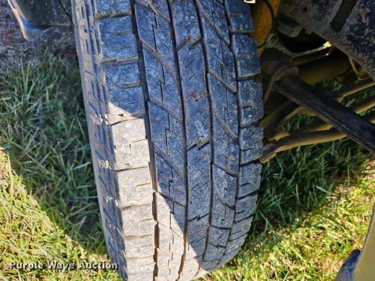 image for item LB9600 2002 Ford F250 Super Duty  SuperCab pickup truck