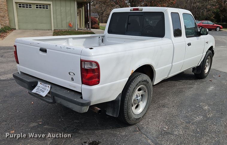 image for item LB9612 2001 Ford Ranger  Crew Cab pickup truck