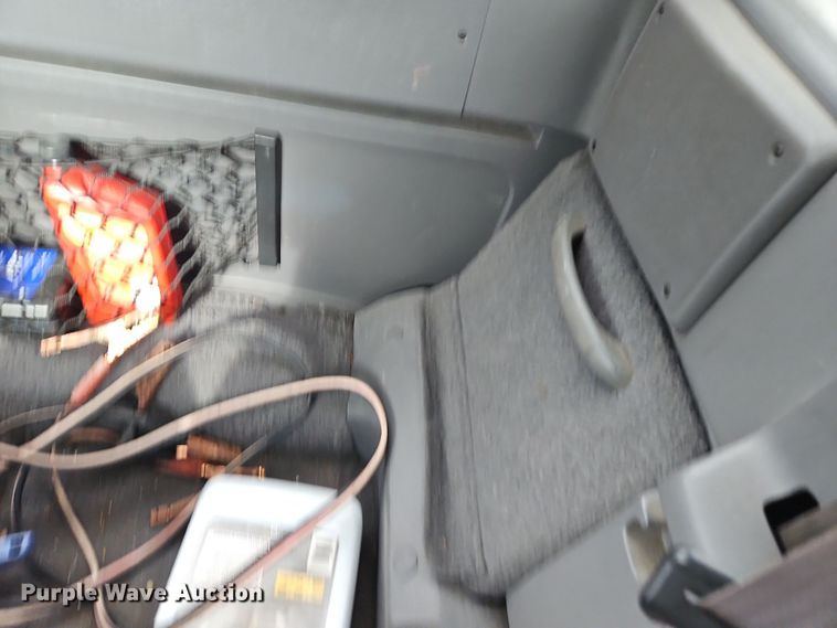 image for item LB9612 2001 Ford Ranger  Crew Cab pickup truck