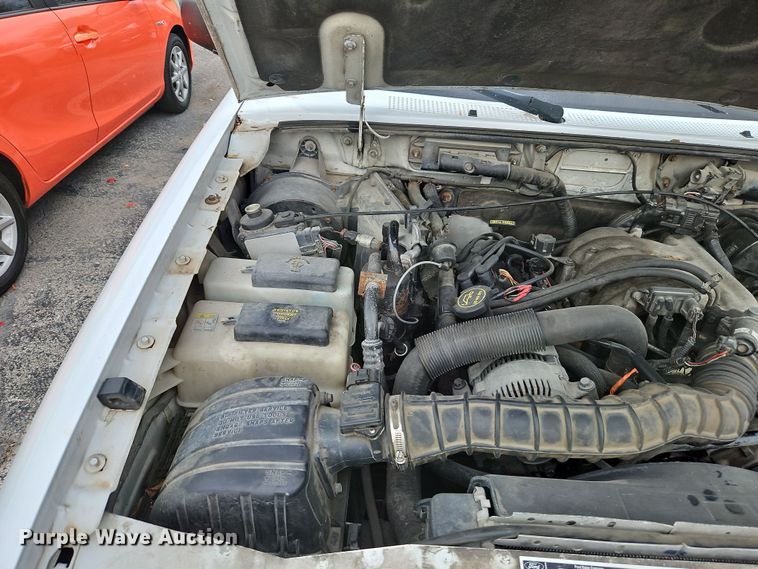 image for item LB9612 2001 Ford Ranger  Crew Cab pickup truck