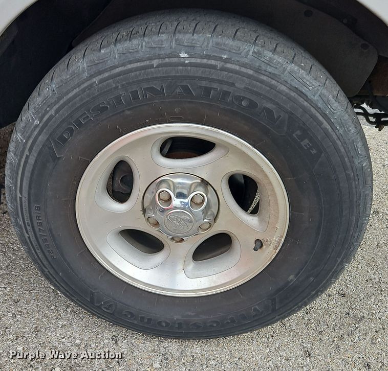 image for item LB9612 2001 Ford Ranger  Crew Cab pickup truck