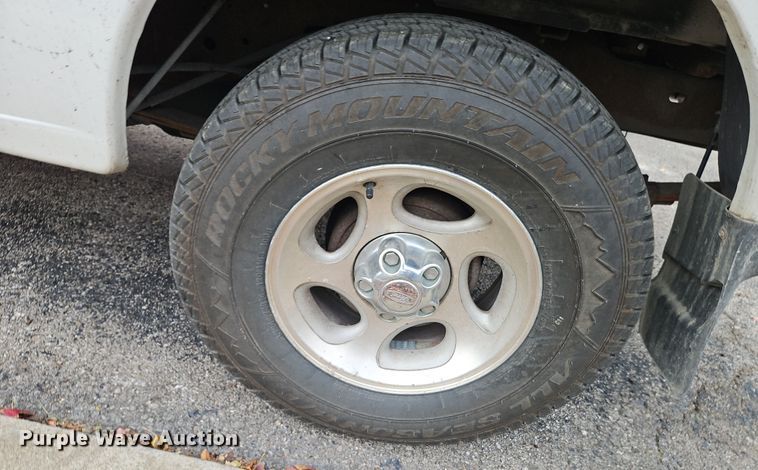 image for item LB9612 2001 Ford Ranger  Crew Cab pickup truck