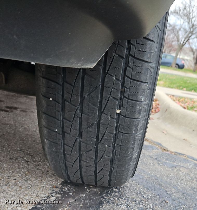 image for item LB9612 2001 Ford Ranger  Crew Cab pickup truck