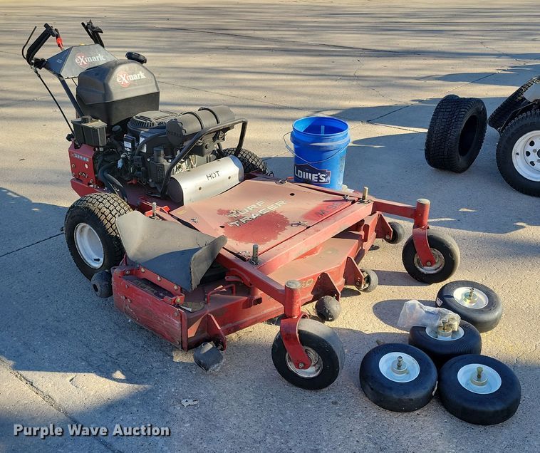 image for item LC9283 2019 Exmark Turf Tracer X-Series  ZTR lawn mower