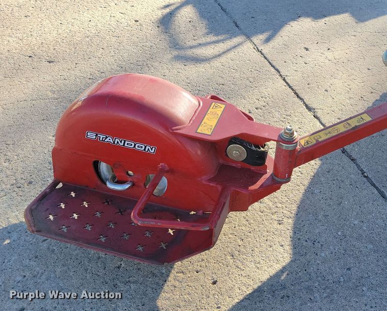 image for item LC9283 2019 Exmark Turf Tracer X-Series  ZTR lawn mower