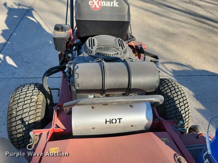 image for item LC9283 2019 Exmark Turf Tracer X-Series  ZTR lawn mower