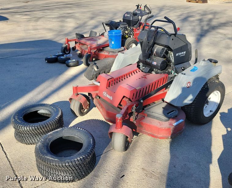 image for item LC9284 2019 Exmark Staris S-Series  ZTR lawn mower