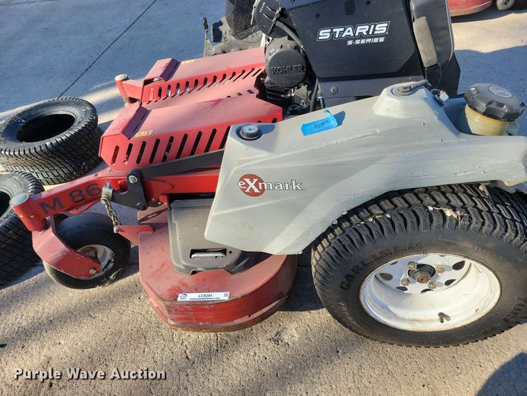 image for item LC9284 2019 Exmark Staris S-Series  ZTR lawn mower
