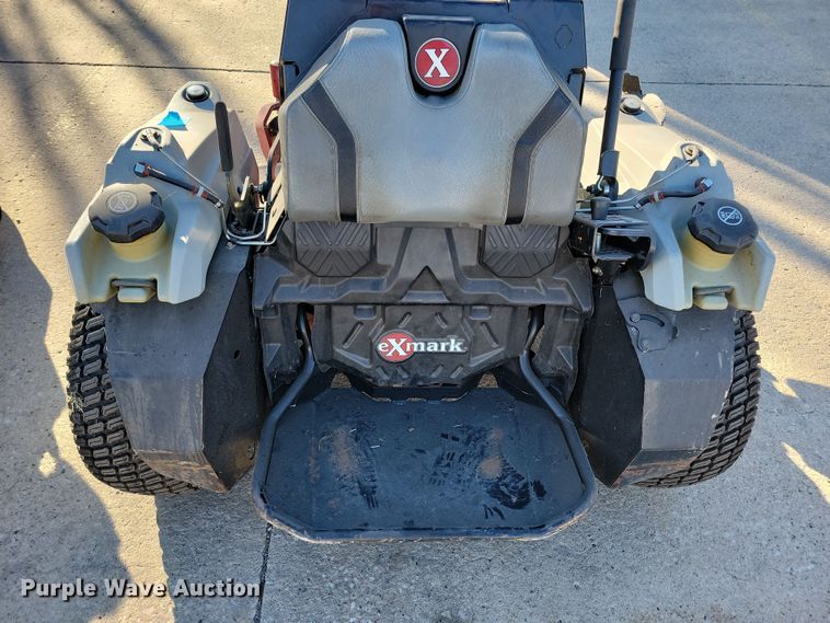 image for item LC9284 2019 Exmark Staris S-Series  ZTR lawn mower