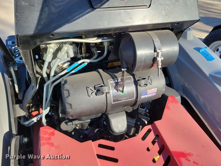 image for item LC9284 2019 Exmark Staris S-Series  ZTR lawn mower