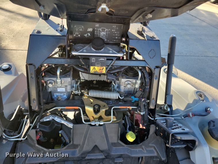 image for item LC9284 2019 Exmark Staris S-Series  ZTR lawn mower