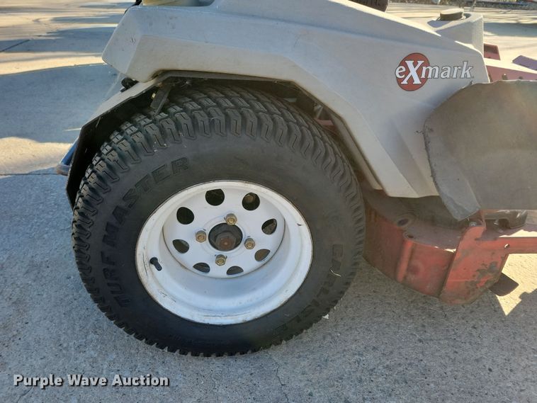 image for item LC9284 2019 Exmark Staris S-Series  ZTR lawn mower