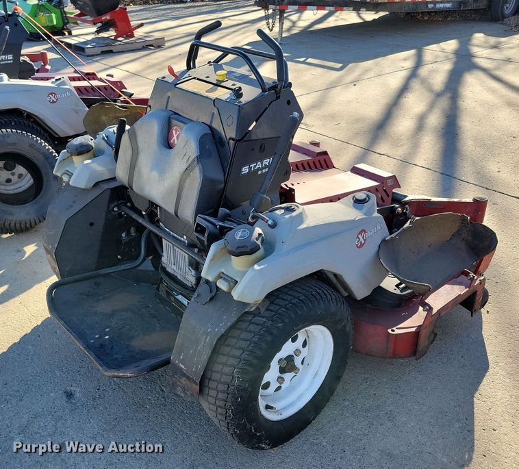 image for item LC9285 2019 Exmark Staris S-Series  ZTR lawn mower