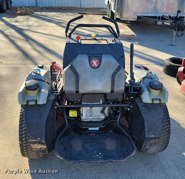 image for item LC9285 2019 Exmark Staris S-Series  ZTR lawn mower