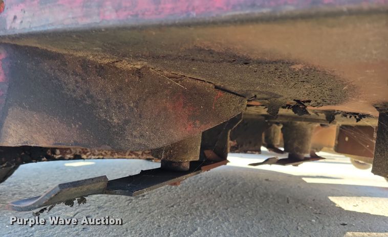 image for item LC9285 2019 Exmark Staris S-Series  ZTR lawn mower