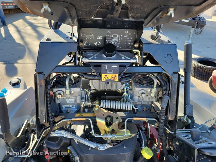 image for item LC9285 2019 Exmark Staris S-Series  ZTR lawn mower