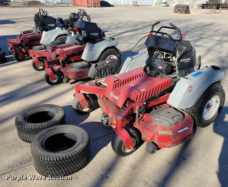 image for item LC9286 2019 Exmark Staris S-Series  ZTR lawn mower