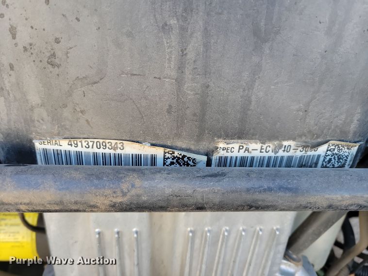 image for item LC9286 2019 Exmark Staris S-Series  ZTR lawn mower