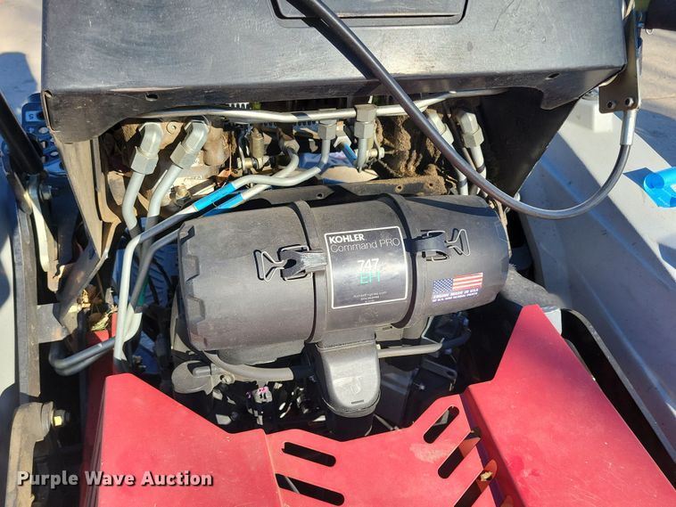 image for item LC9286 2019 Exmark Staris S-Series  ZTR lawn mower