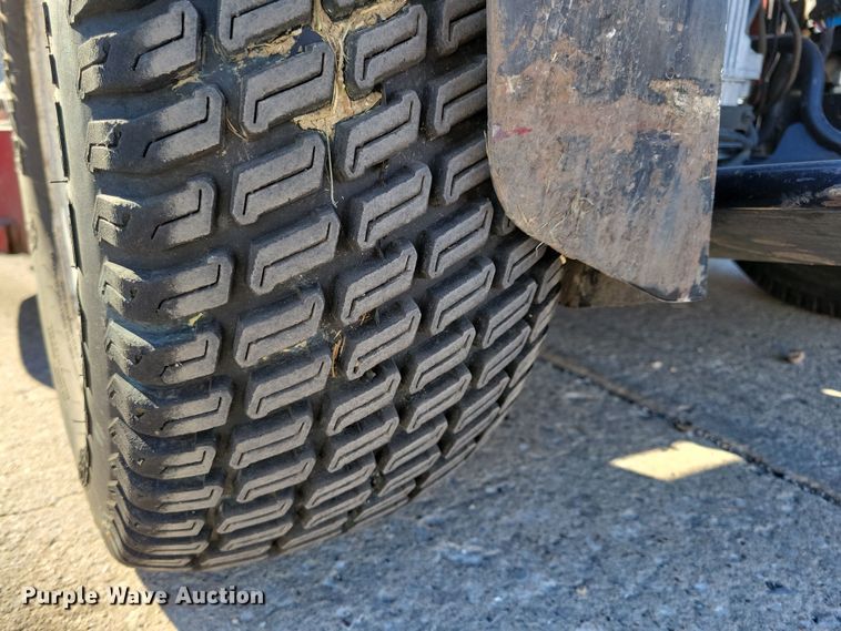 image for item LC9286 2019 Exmark Staris S-Series  ZTR lawn mower