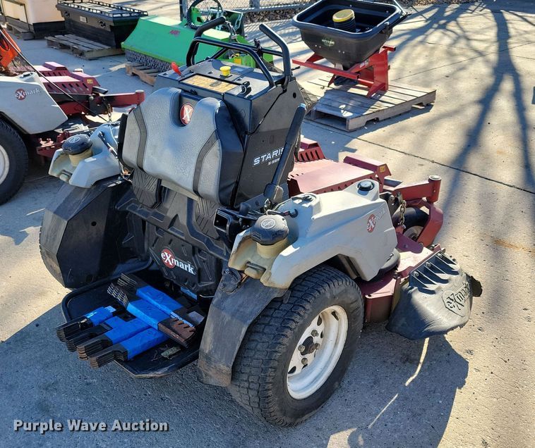 image for item LC9287 2019 Exmark Staris S-Series  ZTR lawn mower