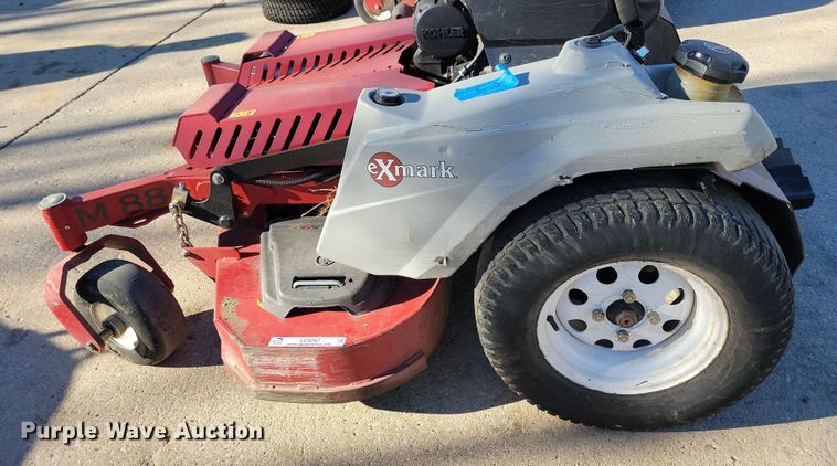 image for item LC9287 2019 Exmark Staris S-Series  ZTR lawn mower