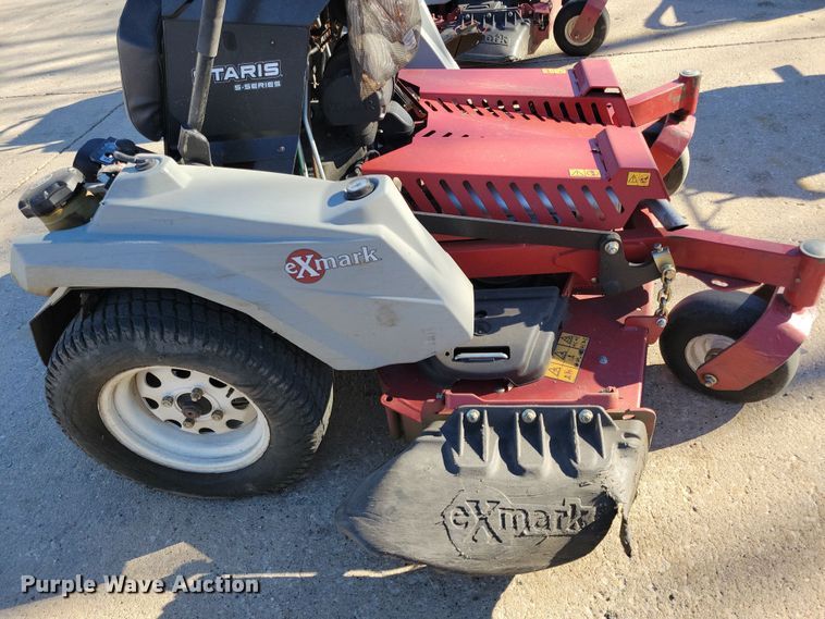 image for item LC9287 2019 Exmark Staris S-Series  ZTR lawn mower