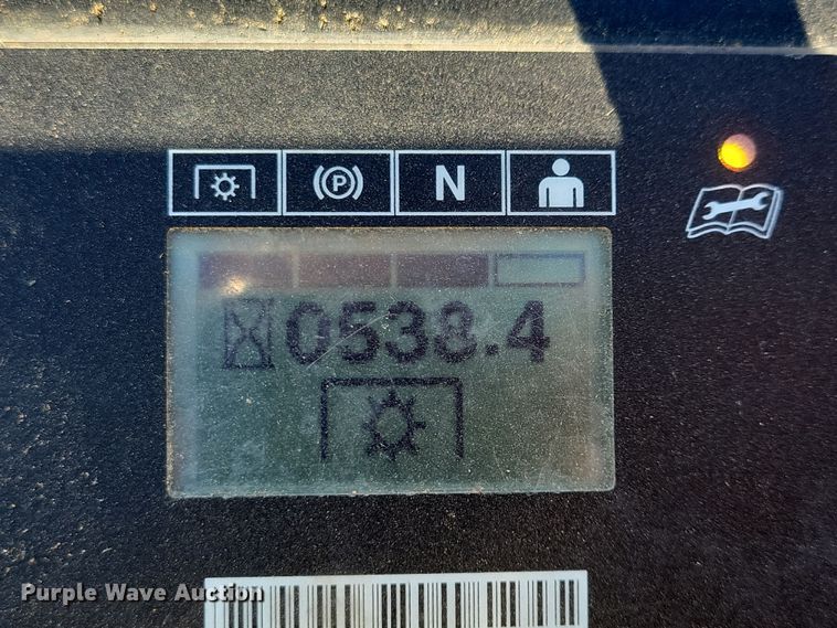 image for item LC9287 2019 Exmark Staris S-Series  ZTR lawn mower