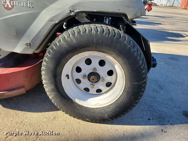 image for item LC9287 2019 Exmark Staris S-Series  ZTR lawn mower