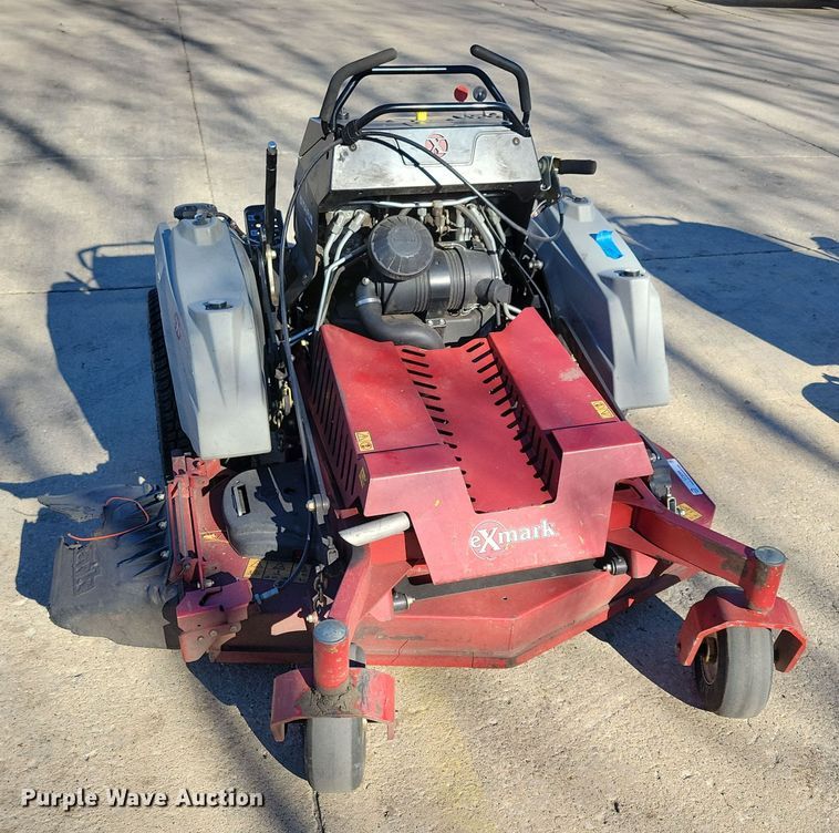 image for item LC9288 2019 Exmark Staris S-Series  ZTR lawn mower