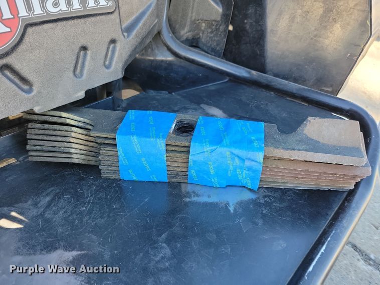 image for item LC9288 2019 Exmark Staris S-Series  ZTR lawn mower