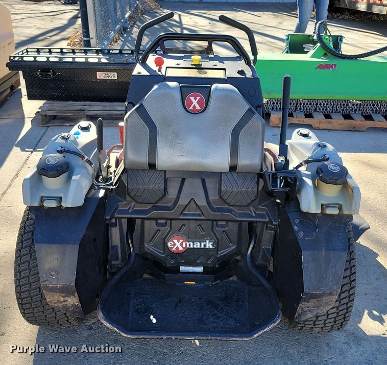 image for item LC9289 2019 Exmark Staris S-Series  ZTR lawn mower