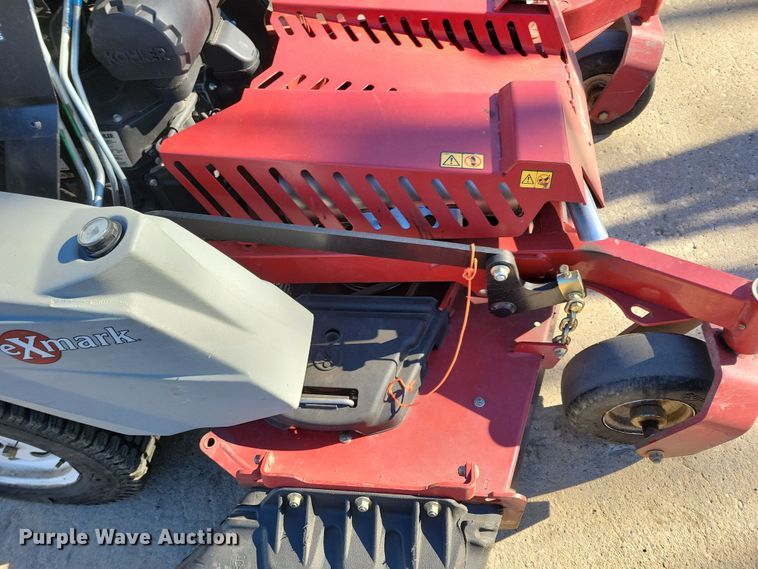image for item LC9289 2019 Exmark Staris S-Series  ZTR lawn mower