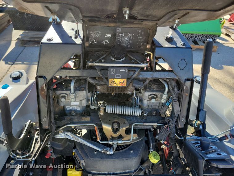 image for item LC9289 2019 Exmark Staris S-Series  ZTR lawn mower