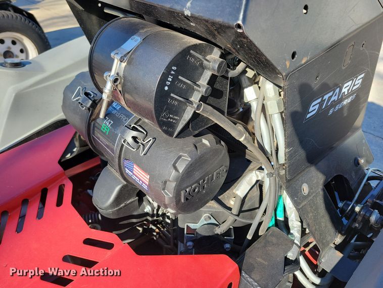 image for item LC9289 2019 Exmark Staris S-Series  ZTR lawn mower